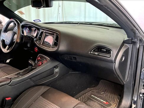 Used 2022 Dodge Challenger SXT w/ Blacktop Package image 28