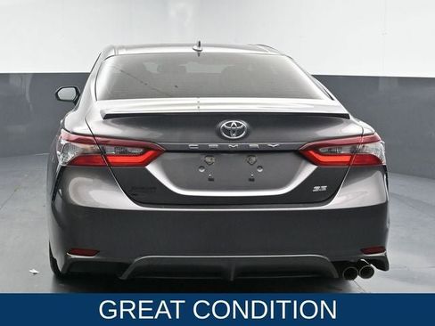 Used 2022 Toyota Camry SE w/ Convenience Package FWD image 10
