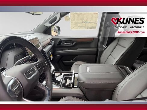 New 2026 GMC Yukon Denali w/ Denali Reserve Package AWD/4WD image 20