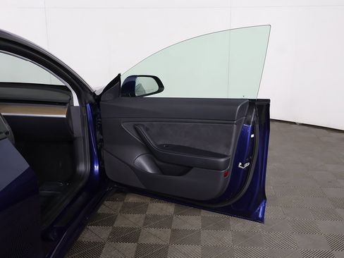 Used 2021 Tesla Model 3 Long Range image 19