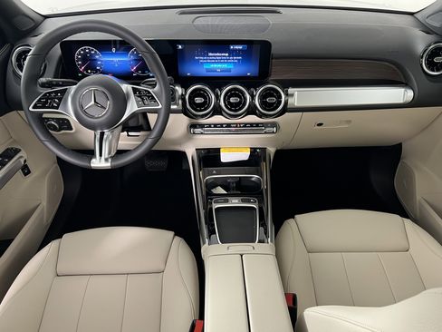 New 2026 Mercedes-Benz GLB 250 4MATIC image 22