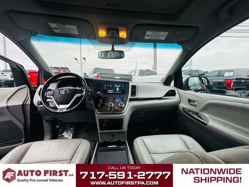Used 2016 Toyota Sienna XLE image 20
