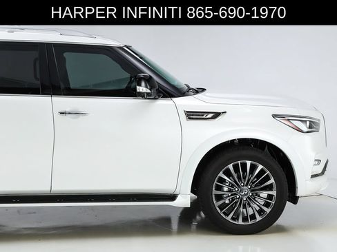 Used 2024 INFINITI QX80 Sensory AWD/4WD image 13