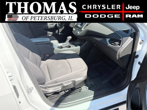 Used 2024 Chevrolet Malibu LT FWD image 6