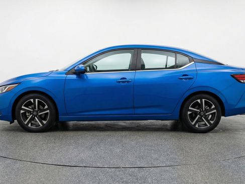 Used 2025 Nissan Sentra SV image 5