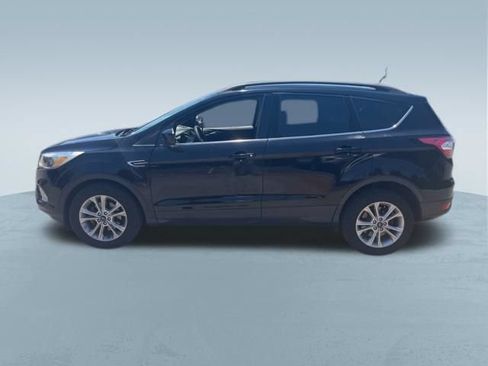 Used 2018 Ford Escape SE w/ SE Sync 3 Package FWD image 10