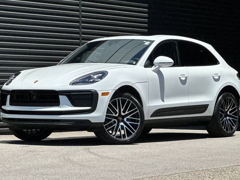 New 2026 Porsche Macan AWD/4WD image 1
