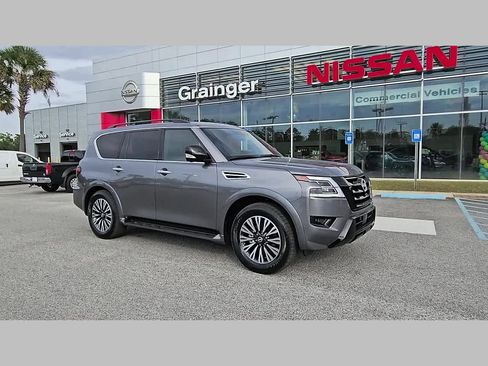 Used 2024 Nissan Armada SL w/ Midnight Edition Package image 17