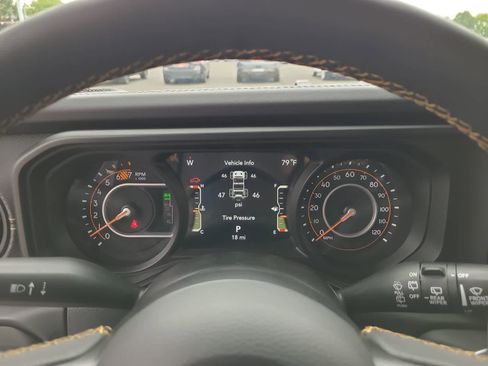 New 2025 Jeep Wrangler Unlimited Rubicon 392 image 26