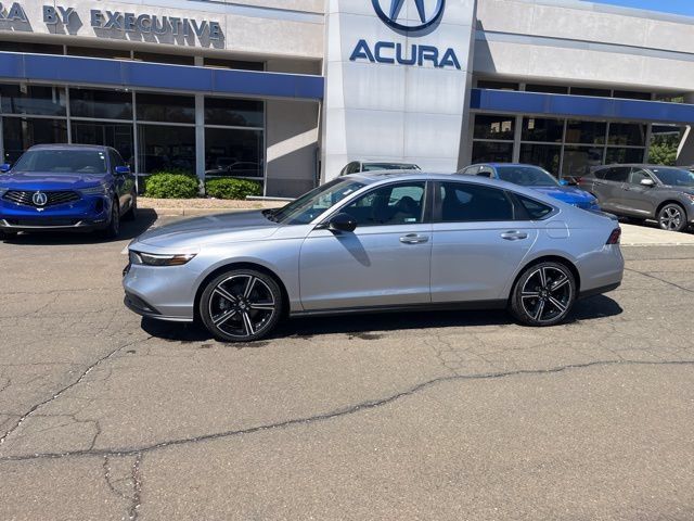 Used 2025 Honda Accord Sport image 39