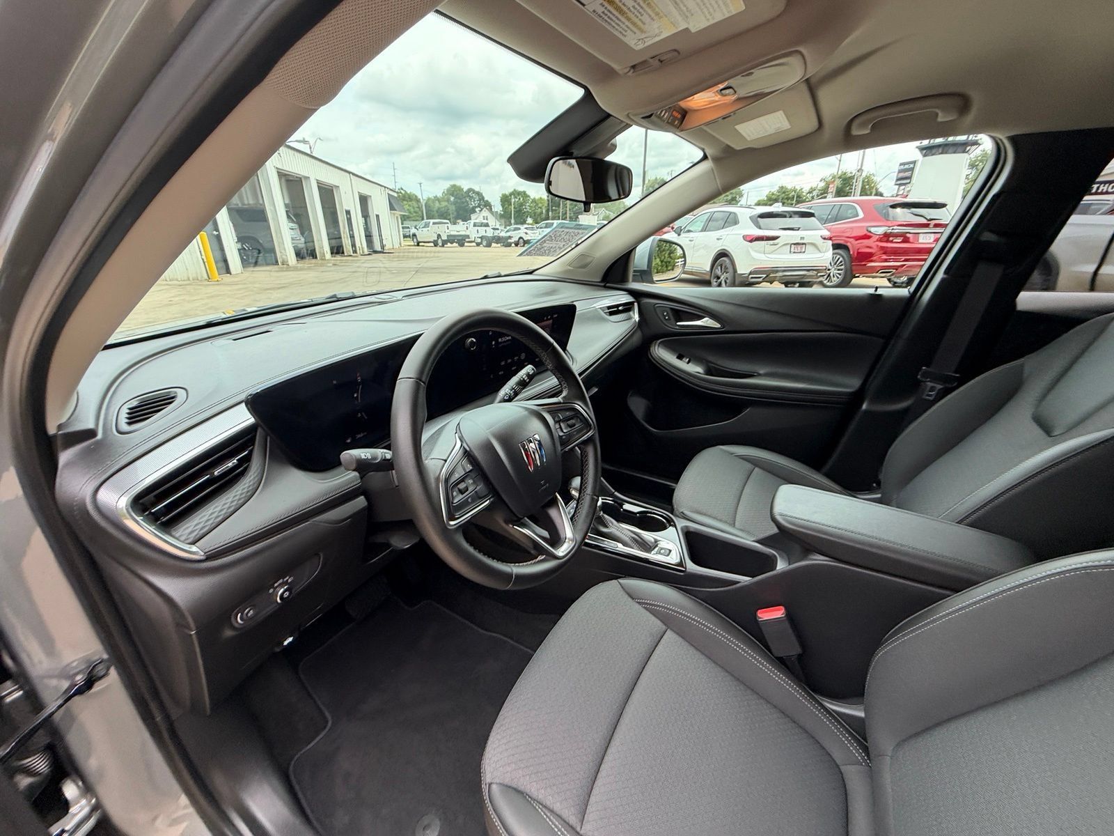 Used 2024 Buick Encore GX Preferred AWD/4WD image 10