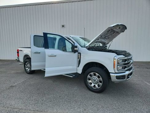Used 2023 Ford F250 Lariat w/ Chrome Package AWD/4WD image 11