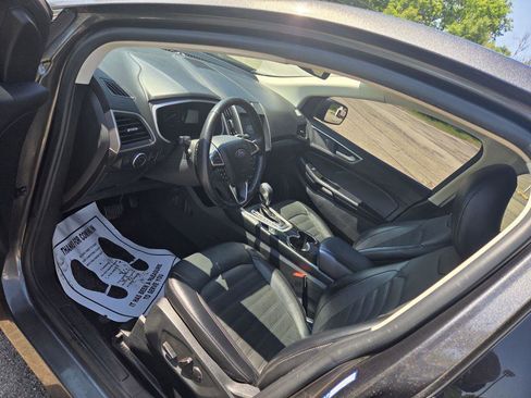 Used 2018 Ford Edge SEL w/ Equipment Group 201A FWD image 5