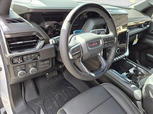 New 2026 GMC Yukon XL Elevation w/ Elevation Premium Package AWD/4WD image 3