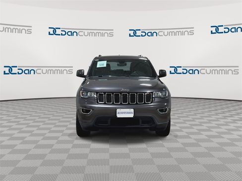 Used 2017 Jeep Grand Cherokee Laredo w/ Quick Order Package 23E image 3