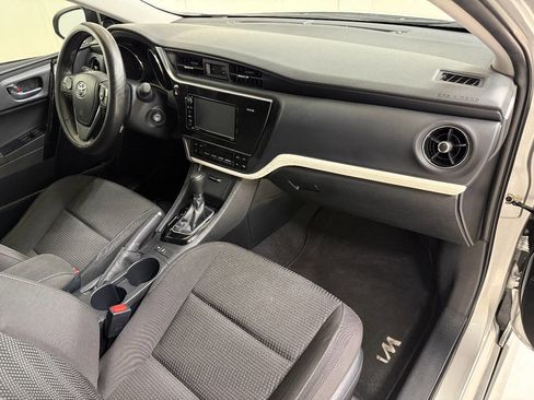 Used 2017 Toyota Corolla iM FWD image 33
