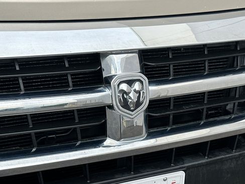 Used 2017 RAM ProMaster 2500 w/ Mopar Trailer Tow Group FWD image 38