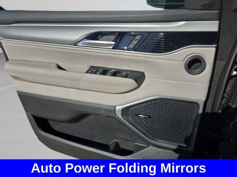 New 2026 Jeep Grand Wagoneer 2WD image 12