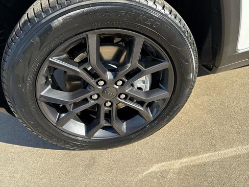 New 2025 Jeep Grand Cherokee L Limited AWD/4WD image 19