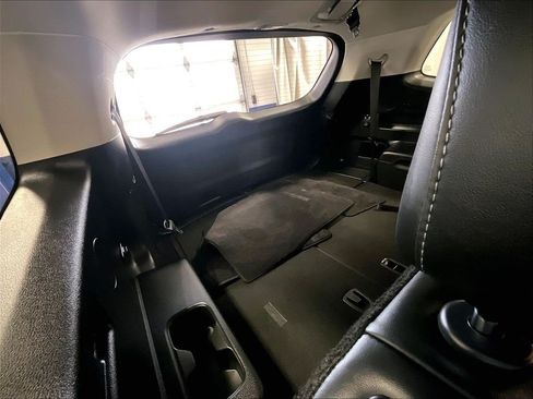 Used 2024 Kia Telluride S AWD/4WD image 17