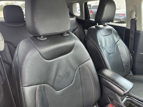 Used 2022 Jeep Compass Limited image 12