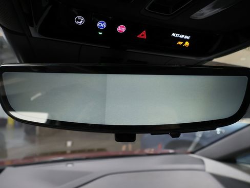 Certified 2025 Cadillac Optiq Sport 2 w/ LPO, Floor Liner Package image 15