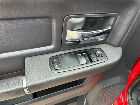 Used 2011 RAM 1500 ST w/ ST Popular Equipment Group AWD/4WD image 15