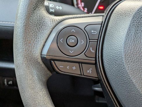 Used 2023 Toyota RAV4 XLE image 25