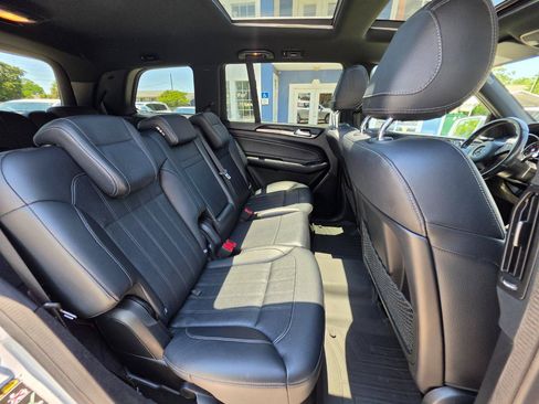 Used 2019 Mercedes-Benz GLS 450 4MATIC image 26