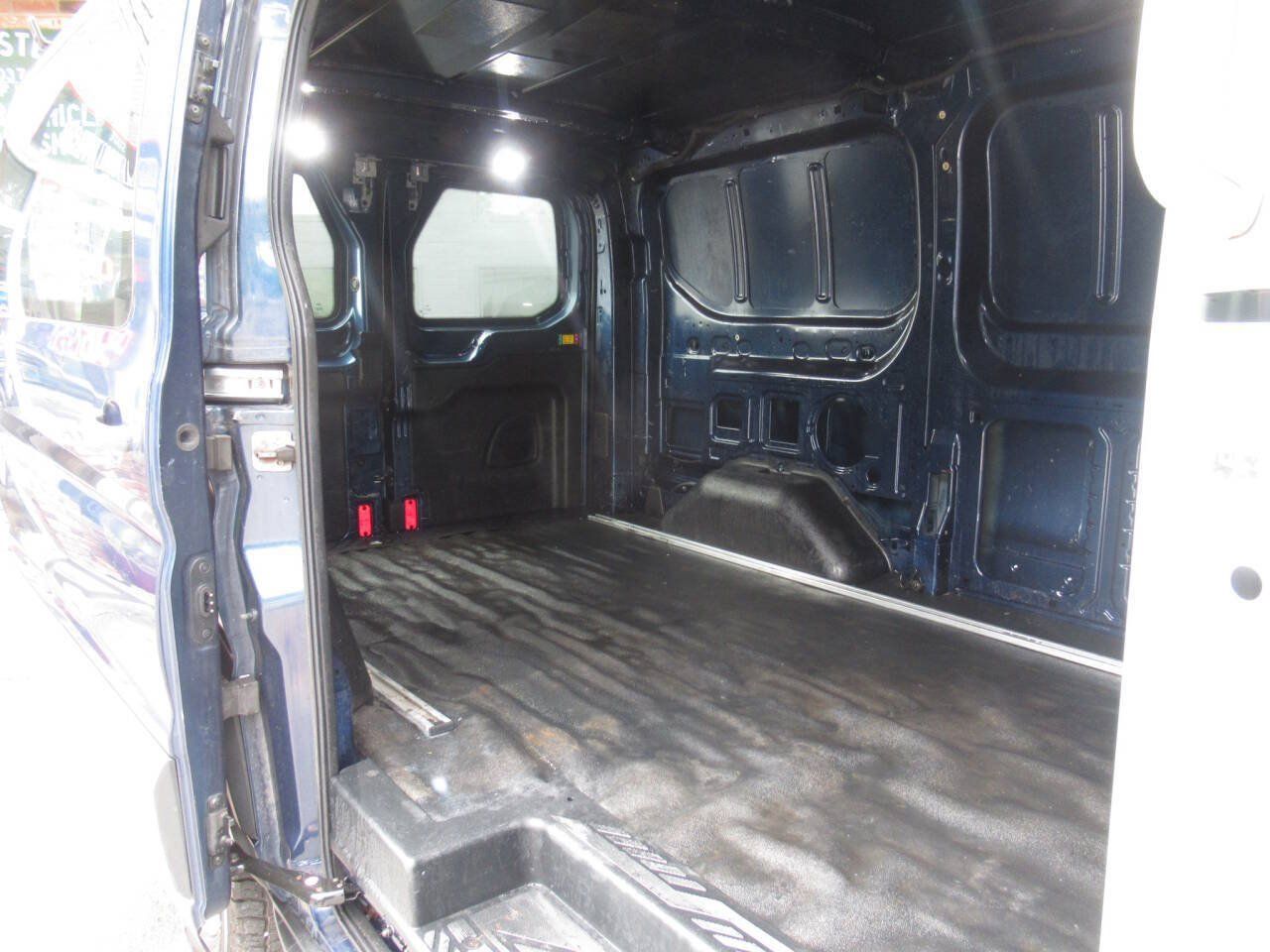 Used 2019 Ford Transit 250 130 Low Roof RWD image 6