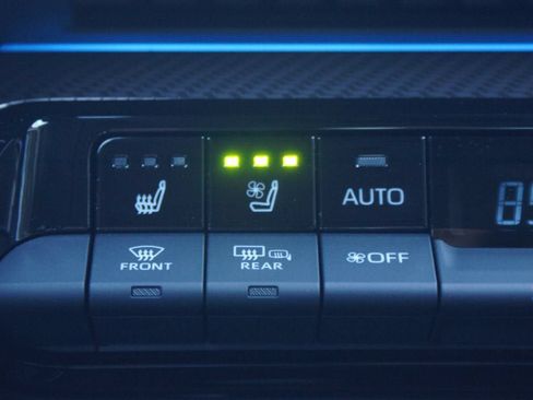 Used 2026 Toyota Prius Limited w/ Limited Premium Package FWD image 27