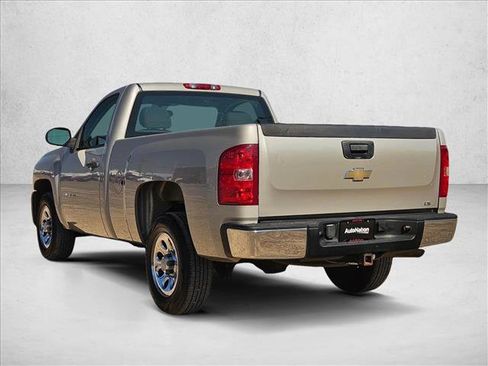 Used 2007 Chevrolet Silverado 1500 W/T RWD image 7