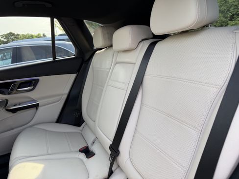 Certified 2024 Mercedes-Benz GLC 300 image 31