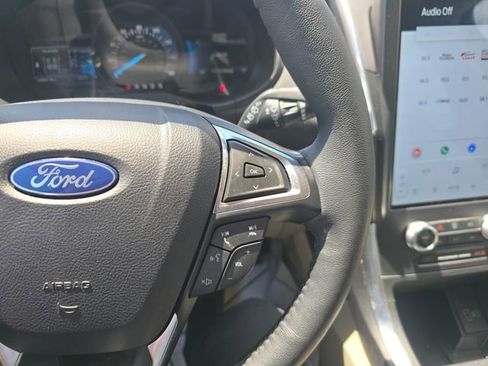 Used 2024 Ford Edge Titanium AWD/4WD image 18