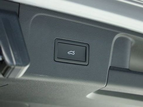 New 2026 Volkswagen Atlas SE FWD image 41