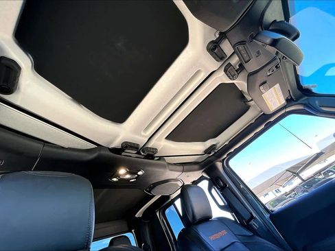 Certified 2022 Jeep Gladiator Mojave w/ LED Lighting Group image 15