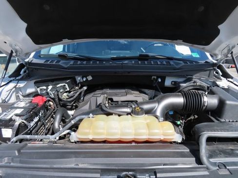 Used 2018 Ford F150 XLT w/ Equipment Group 302A Luxury AWD/4WD image 29