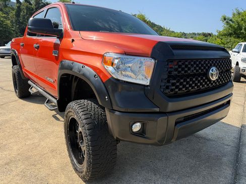 Used 2016 Toyota Tundra SR5 w/ TRD Off Road Package AWD/4WD image 7