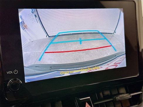 Used 2024 Toyota Corolla SE image 13