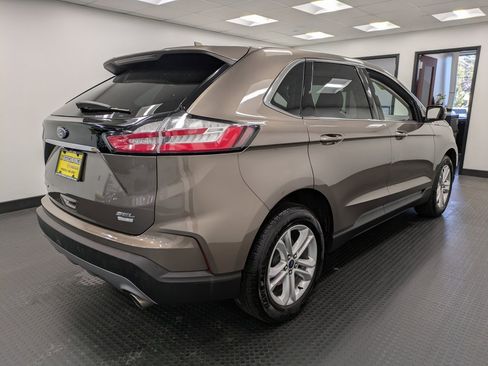 Used 2019 Ford Edge SEL w/ Equipment Group 201A image 4