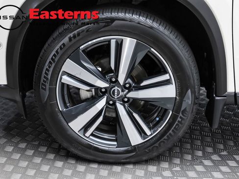Used 2023 Nissan Rogue SL w/ SL Premium Package image 35
