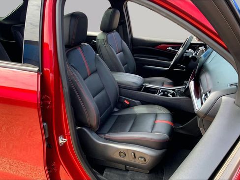 Used 2024 Chevrolet Traverse RS AWD/4WD image 8