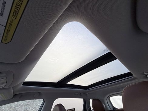 Used 2017 Nissan Rogue SL w/ SL Premium Package image 20