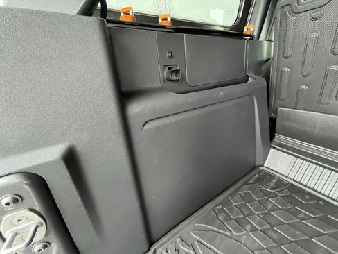 Used 2024 Ford Bronco Badlands image 28