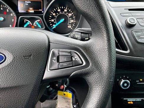 Used 2017 Ford Escape S image 19