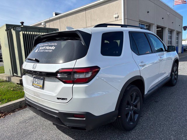 Used 2026 Honda Pilot Sport image 9