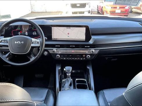 Used 2025 Kia Telluride LX FWD image 15