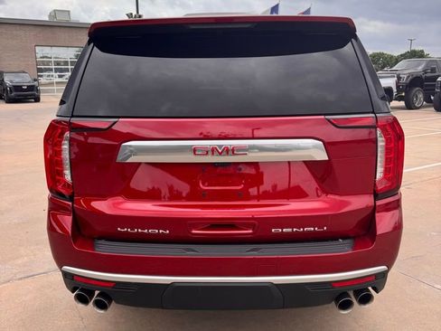 Used 2024 GMC Yukon Denali w/ Denali Reserve Package image 7
