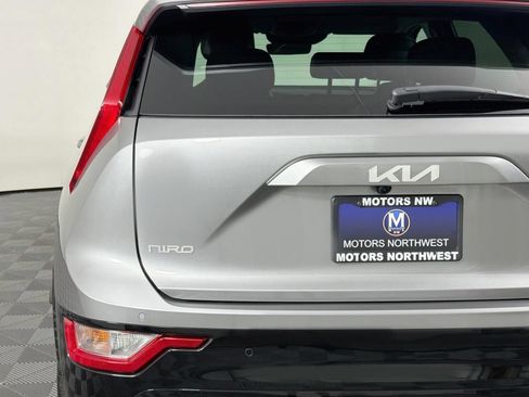 Used 2025 Kia Niro Wind w/ Wind Preserve Package FWD image 22