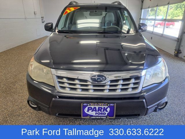Used 2013 Subaru Forester 2.5X Premium w/ All-Weather Plus Pkg AWD/4WD image 3